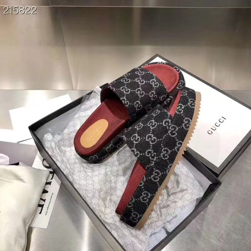 Sandália Plataforma Tecido Jacquard Preto Listra Vermelha 55mm