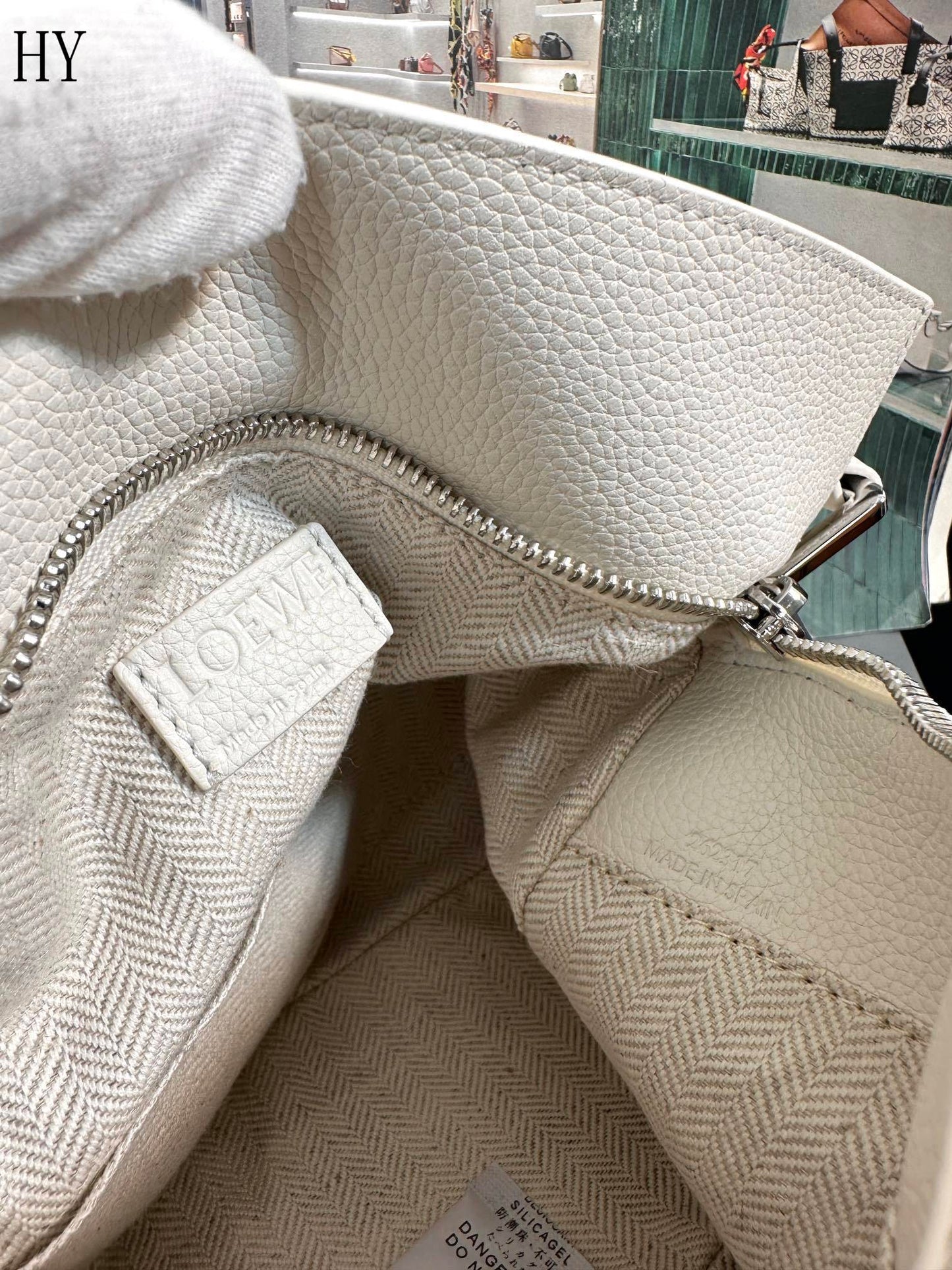 Bolsa Estruturada Couro Branco Patchwork Geométrico