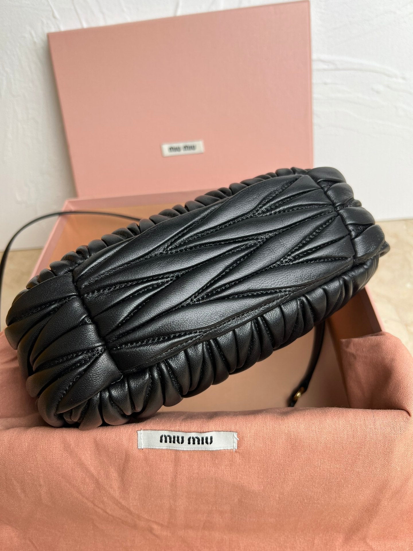 Bolsa Hobo Mini Cetim Acolchoado Preto
