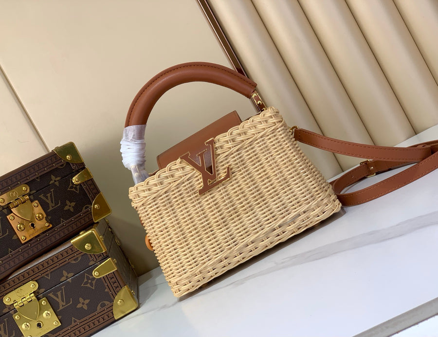 Bolsa Louis Vuitton Capucines Mini em Rattan e Couro Caramelo