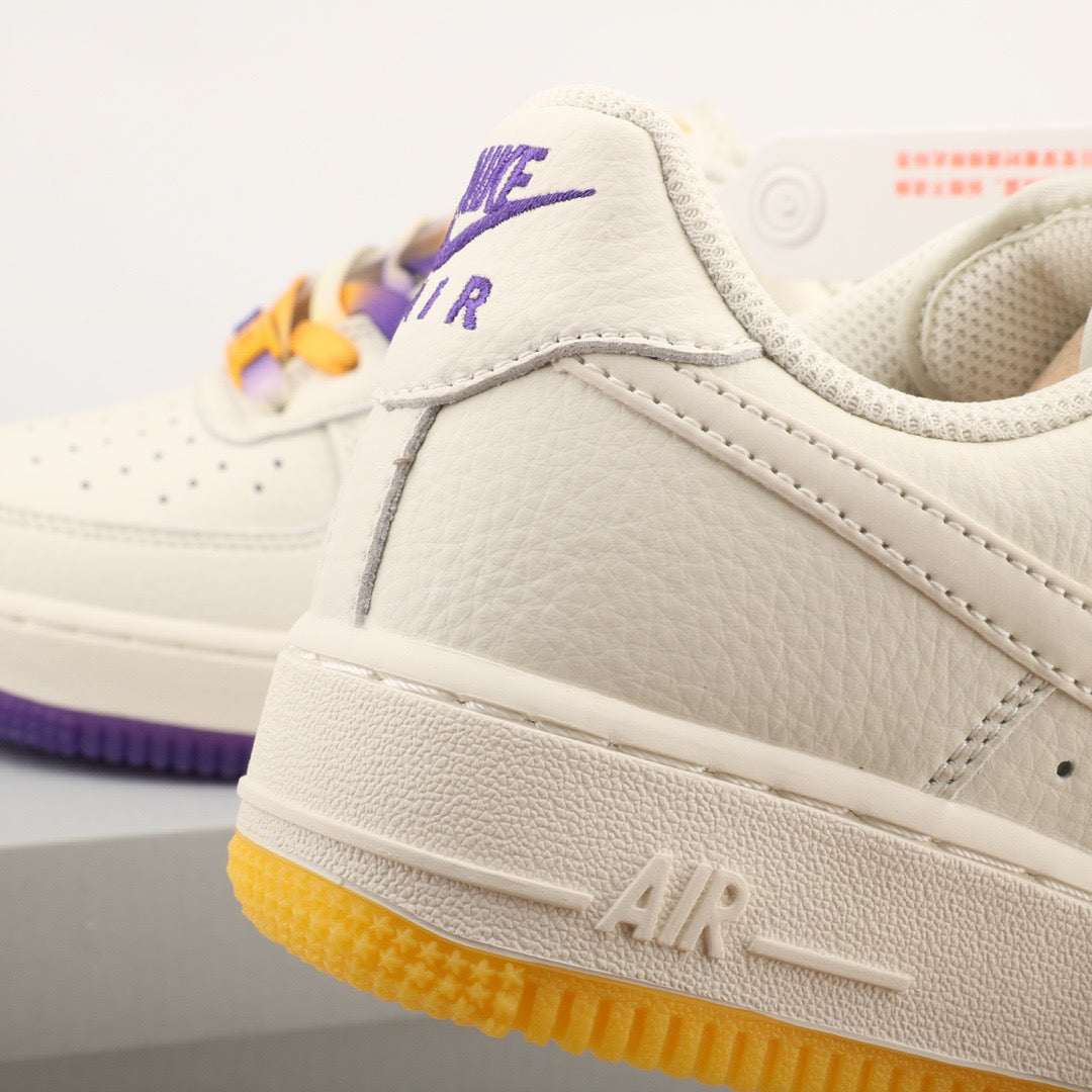 Tênis Cano Baixo Couro Amarelo Detalhe Roxo