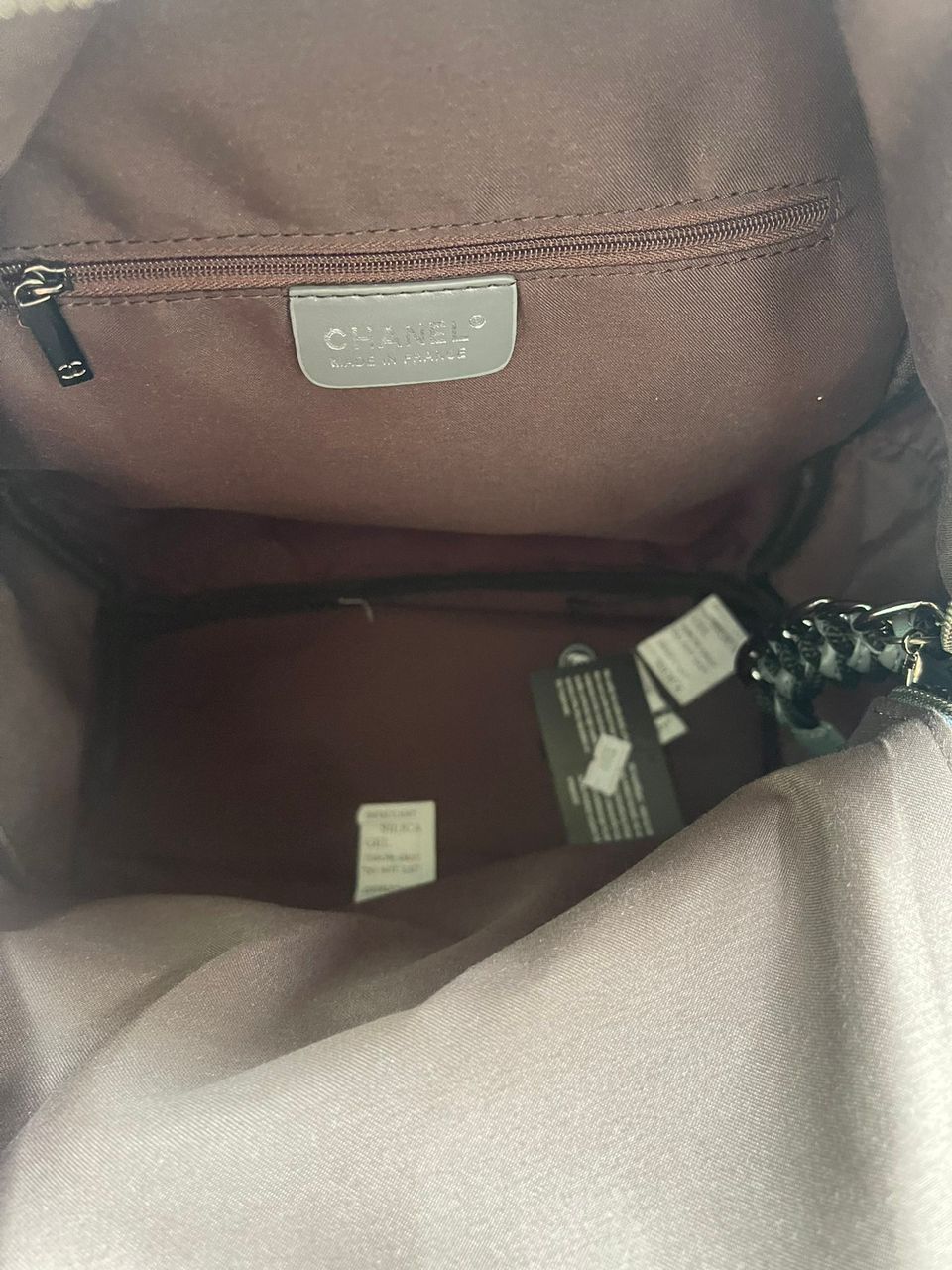 Mochila Acolchoada Preta Estilo Destroyed