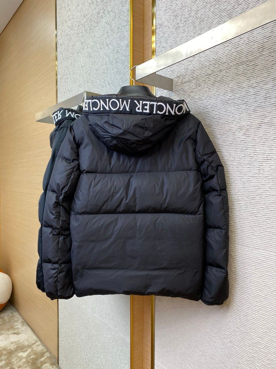 Jaqueta Acolchoada Nylon Preto Brilhante