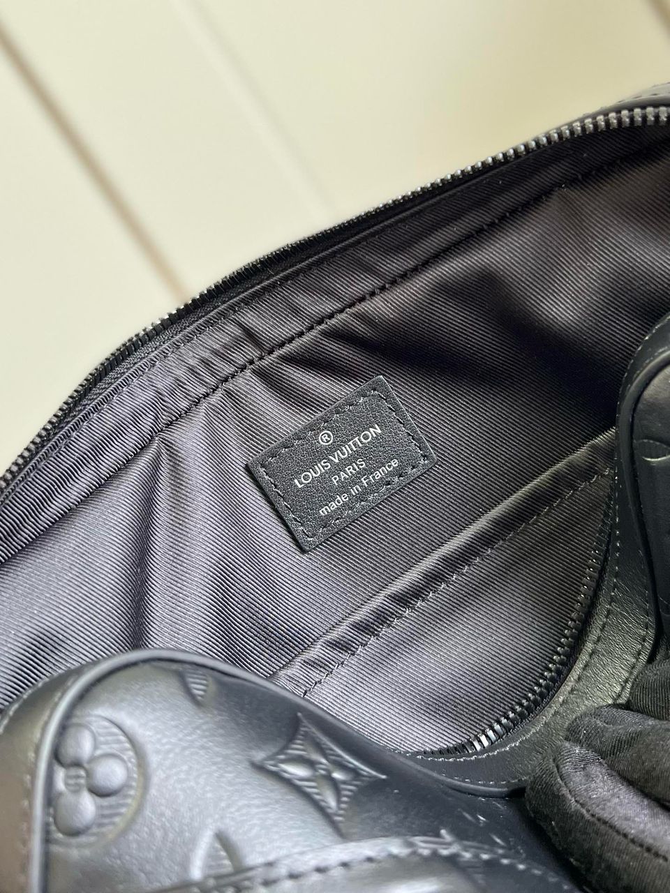Bolsa Messenger Couro Preto Detalhe Duplo