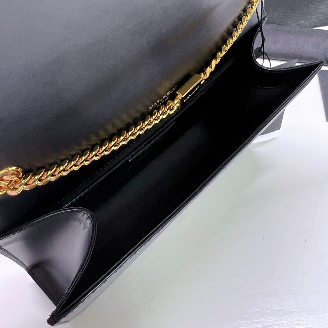 Bolsa Satchel Couro Tamanho Pequeno Detalhe Borla