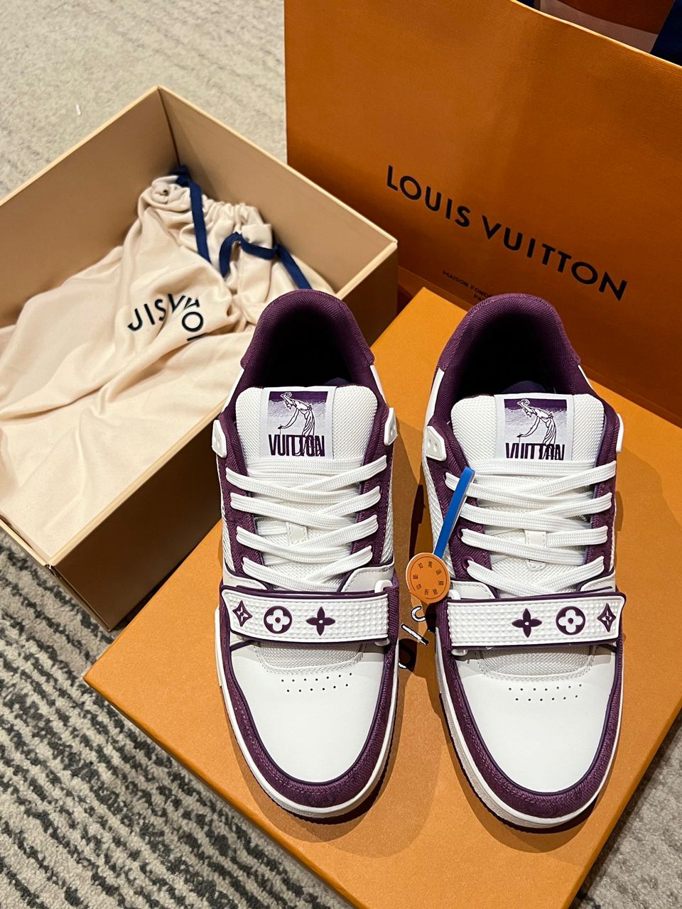 Tênis Couro Purple Detalhes Contrastantes Cano Baixo