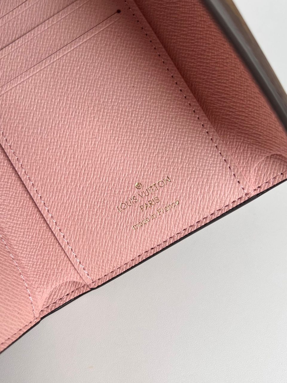 Carteira Couro Rosa Compartimentos Múltiplos