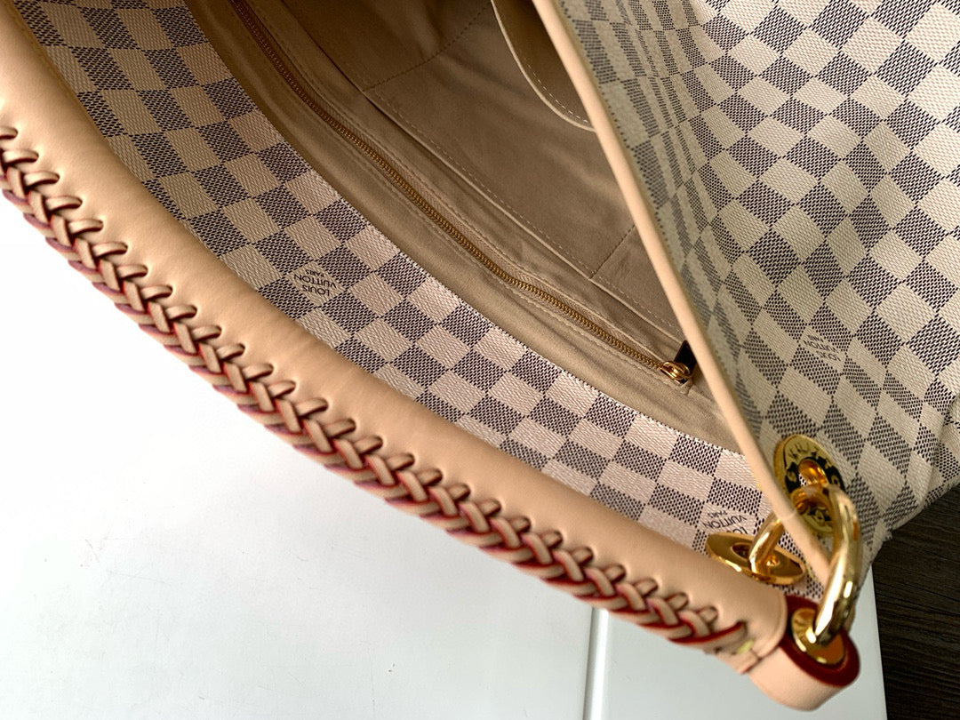 Bolsa Satchel Couro Branco Padrão Monograma Geométrico