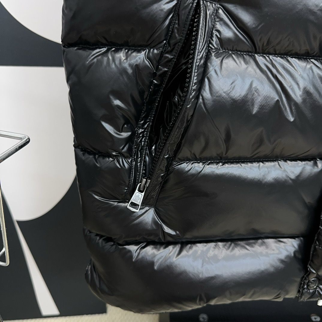 Colete Acolchoado Preto Sem Mangas
