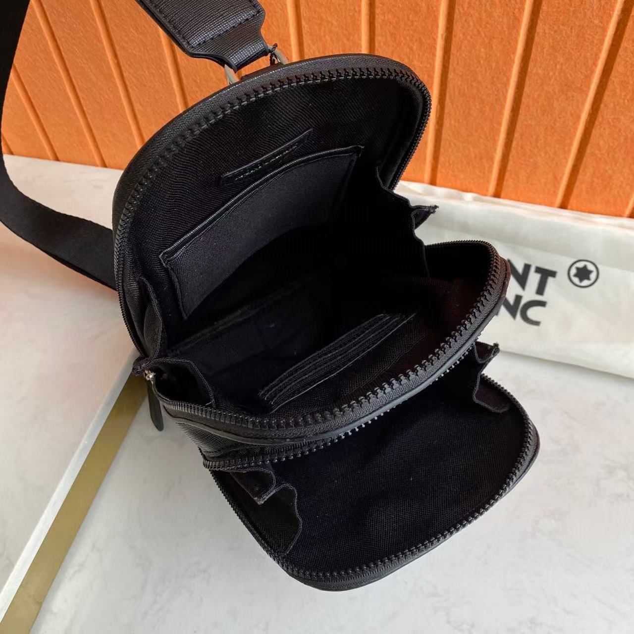 Mochila Couro Preta Estruturada