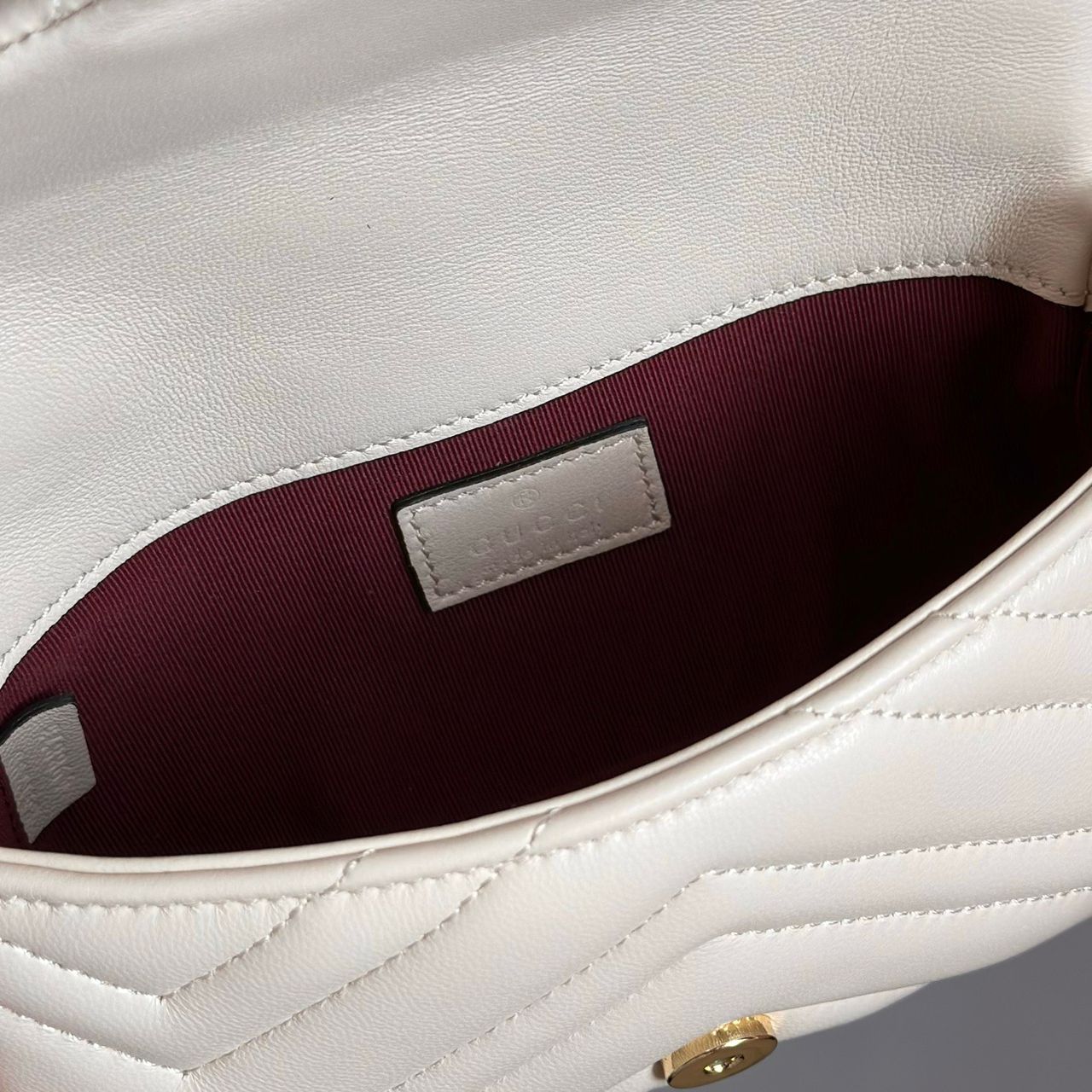 Bolsa Mini Couro Branco Letras Entrelaçadas