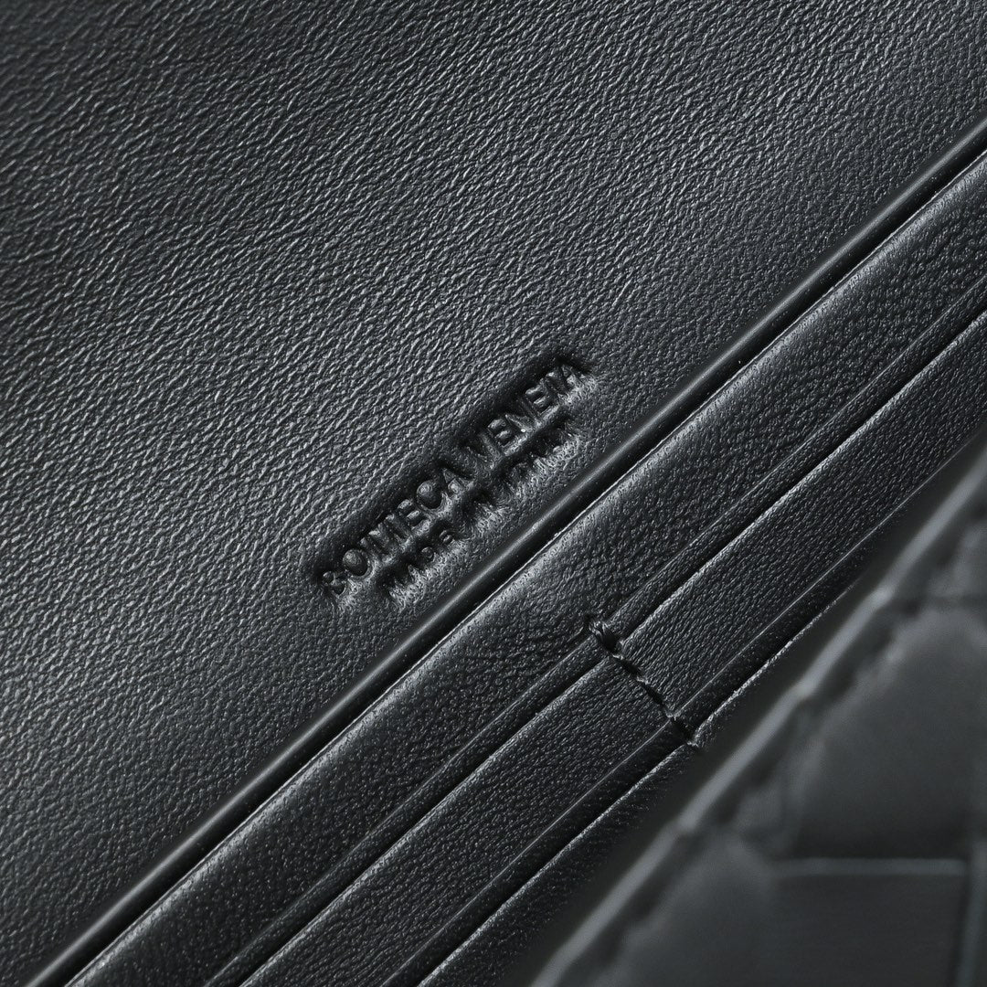 Clutch Couro Entrelaçado Preto