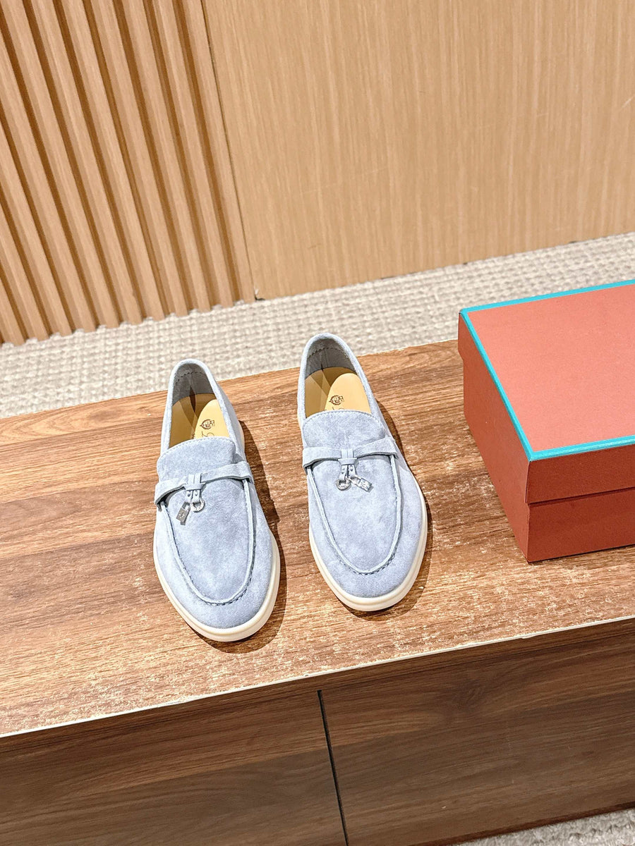 Loro Piana Summer Charms Walk | Azul Gelo