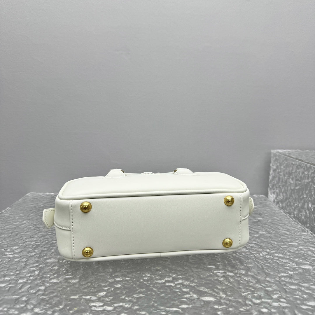Bolsa Couro Estruturada Marrom Placa Frontal