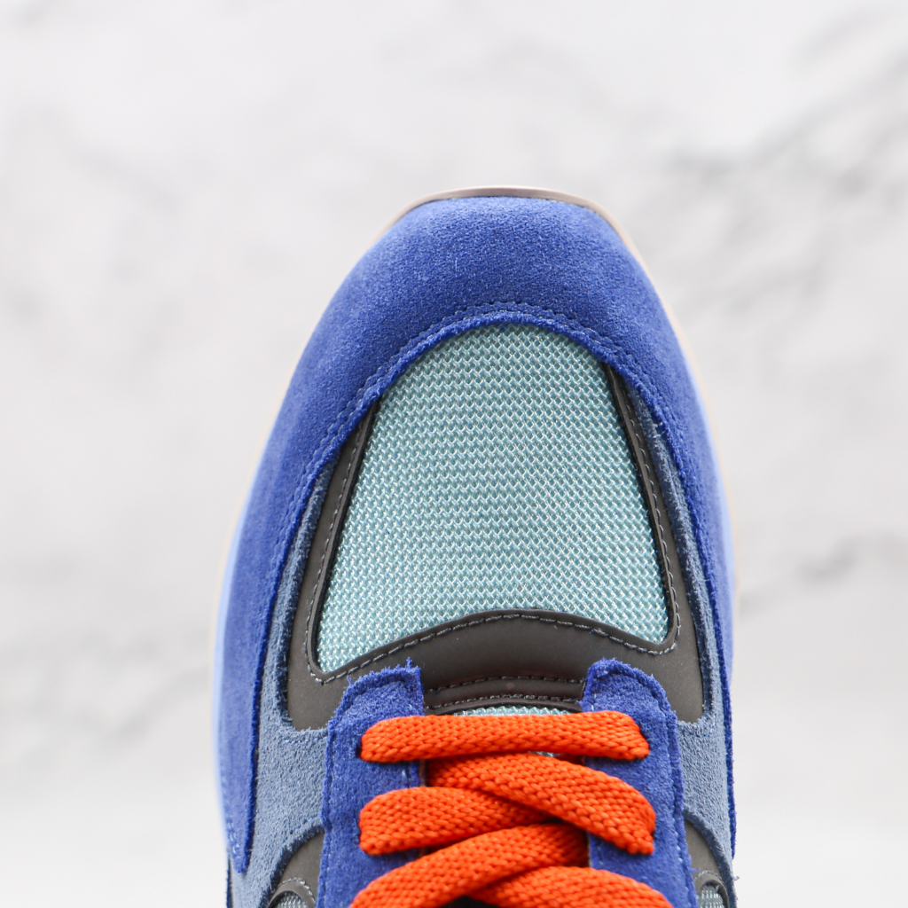 Tênis Camurça e Malha Azul Casual