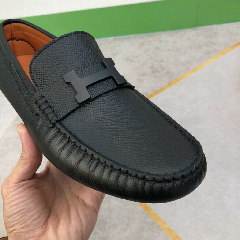 Mocassim Couro Tira Frontal Vazada