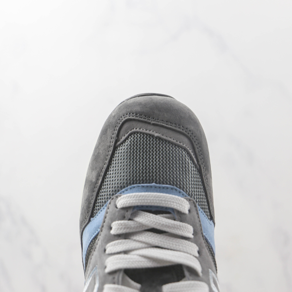 Tênis Runner Malha Cinza Detalhe Vazado