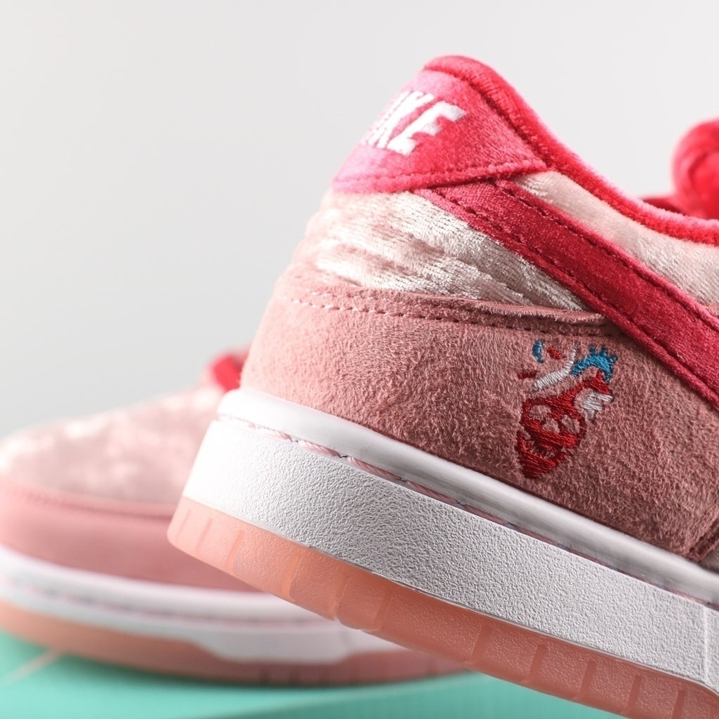 Tênis Cano Baixo Skate Couro Rosa Padrão Corações