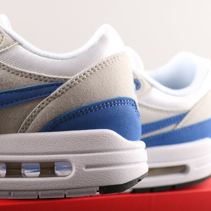 Tênis Runner Malha Azul Royal Detalhe Branco