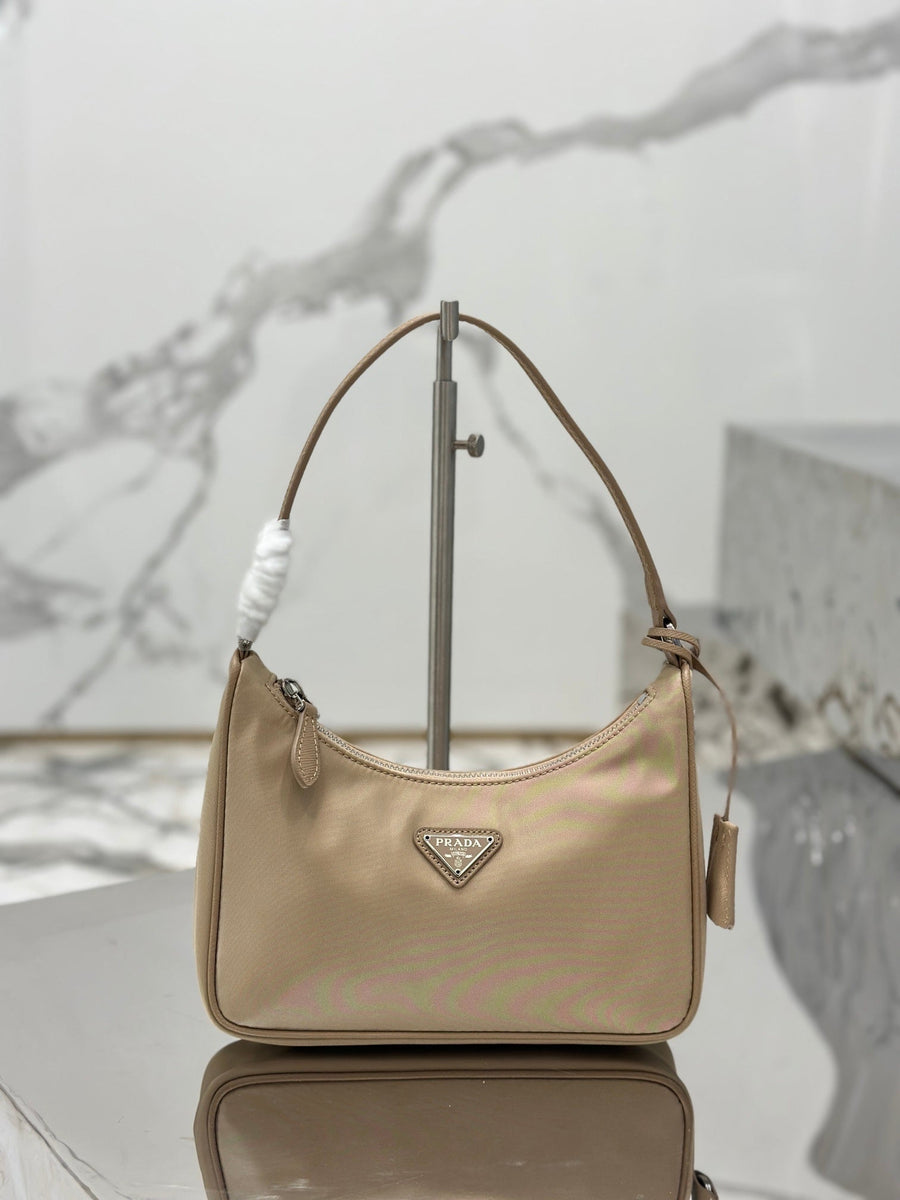 Bolsa Prada mini Re-Edition 2000