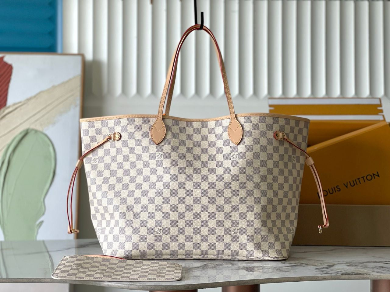 Bolsa Tote Couro Branco Padrão Monograma Geométrico Invertido MM