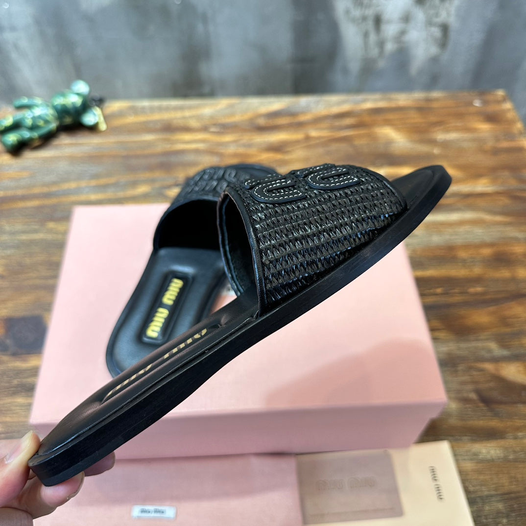 Sandália Slide Tecido Efeito Ráfia Preto