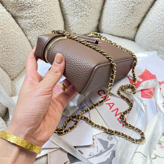 CHANEL Vanity Case Long