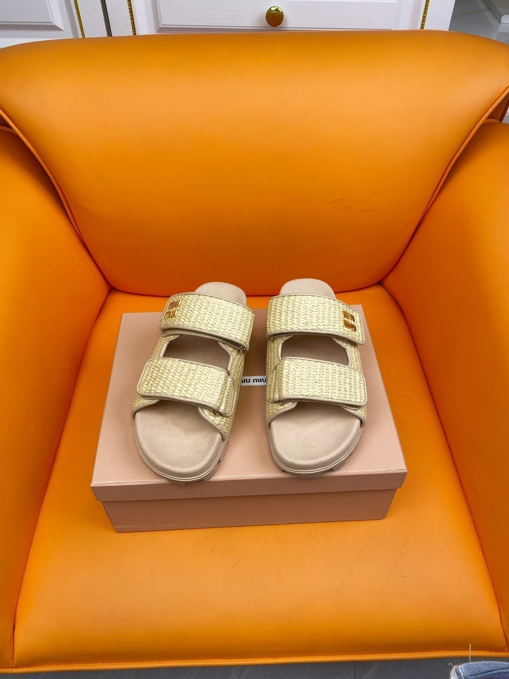 Sandália Flat Couro Minimalista
