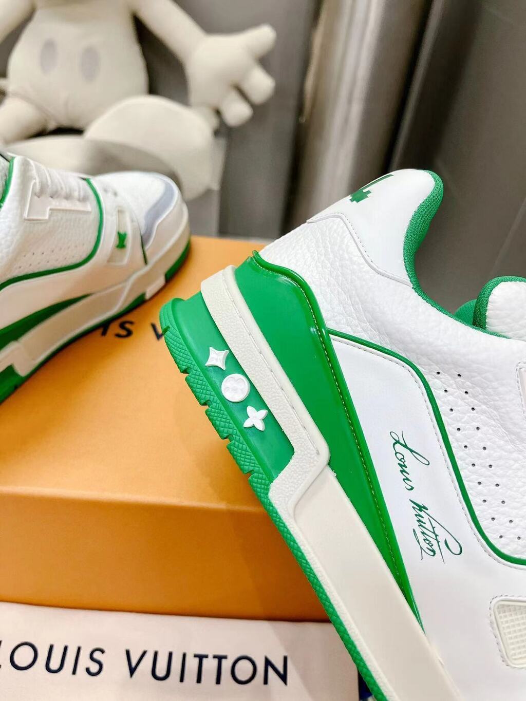 Tênis Couro Branco Detalhe Verde
