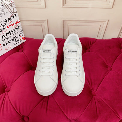 Tênis Couro Branco Detalhe Dourado Casual