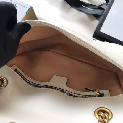 Bolsa Pequena Couro Branco Letras Entrelaçadas Small
