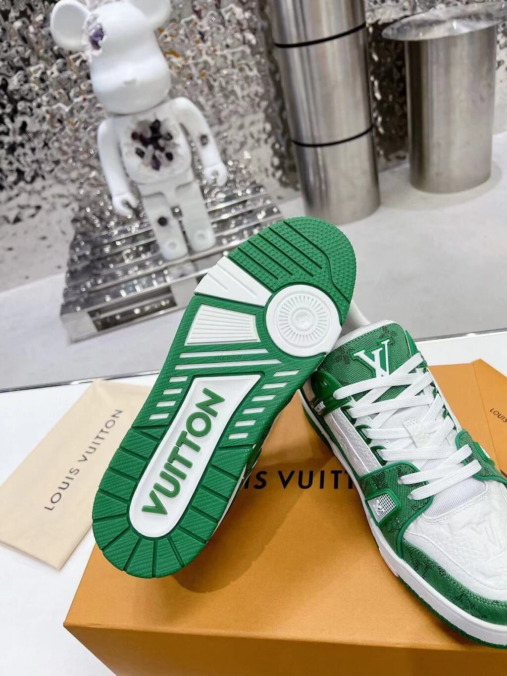 Tênis Denim Branco Padrão Monograma Geométrico Verde