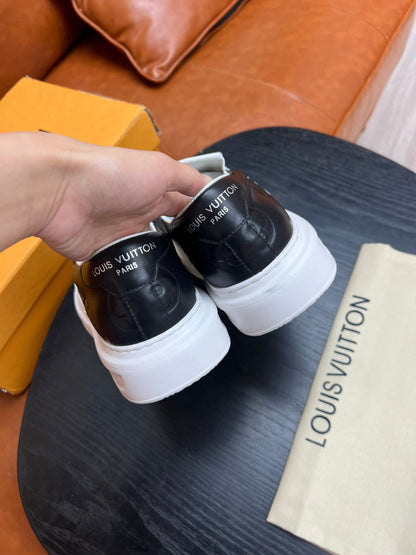 Tênis Slip-On Couro Preto