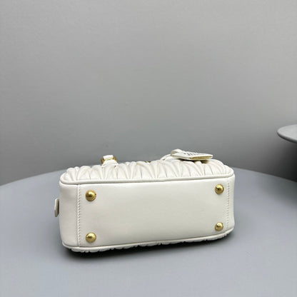 Bolsa Satchel Couro Nappa Acolchoada Bege