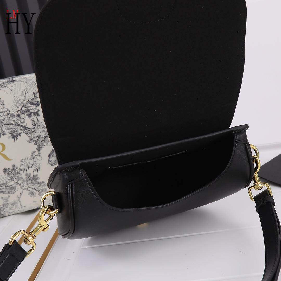 Bolsa Satchel Couro Preto com Alça Corrente