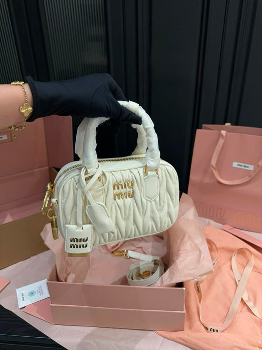 Bolsa Miu Miu Arcadie Matelassê Off White