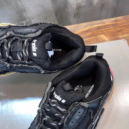 Tênis Solado Triplo Cinza Branco Detalhe Preto