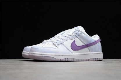 Tênis Cano Baixo Couro Roxo com Detalhes Contrastantes