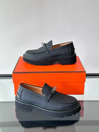Sapato Mocassim Couro Marrom Clássico