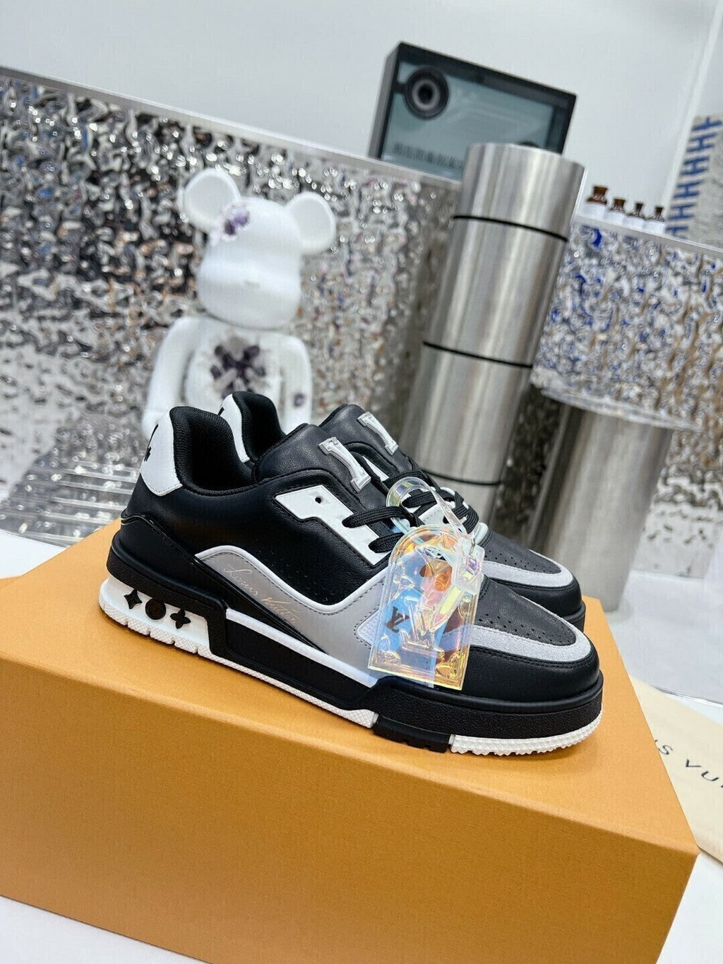 Tênis Casual Malha Preto Cinza e Branco