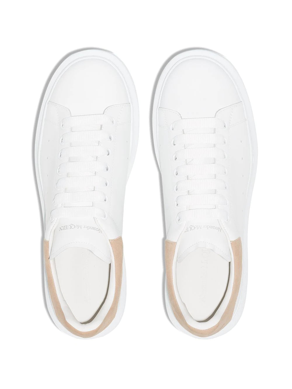 Alexander McQueen Tênis cano baixo com solado chunky