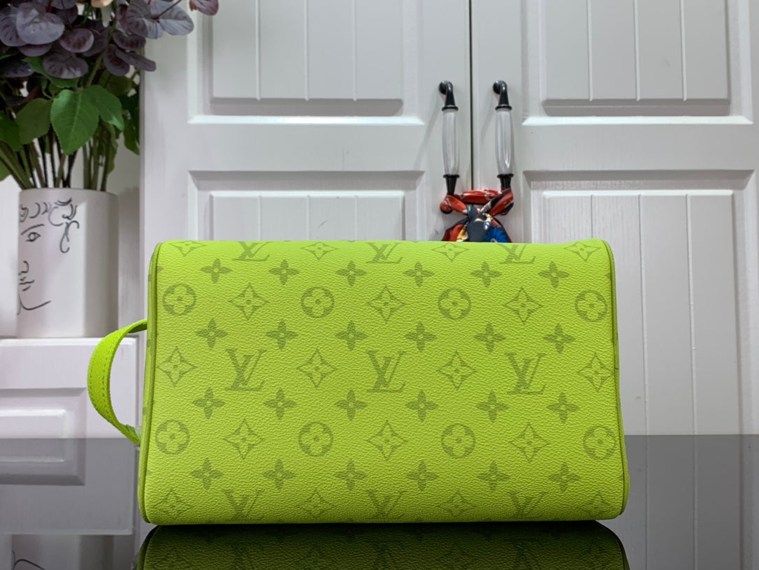 Necessaire Couro Padrão Monograma Geométrico Amarelo Neon