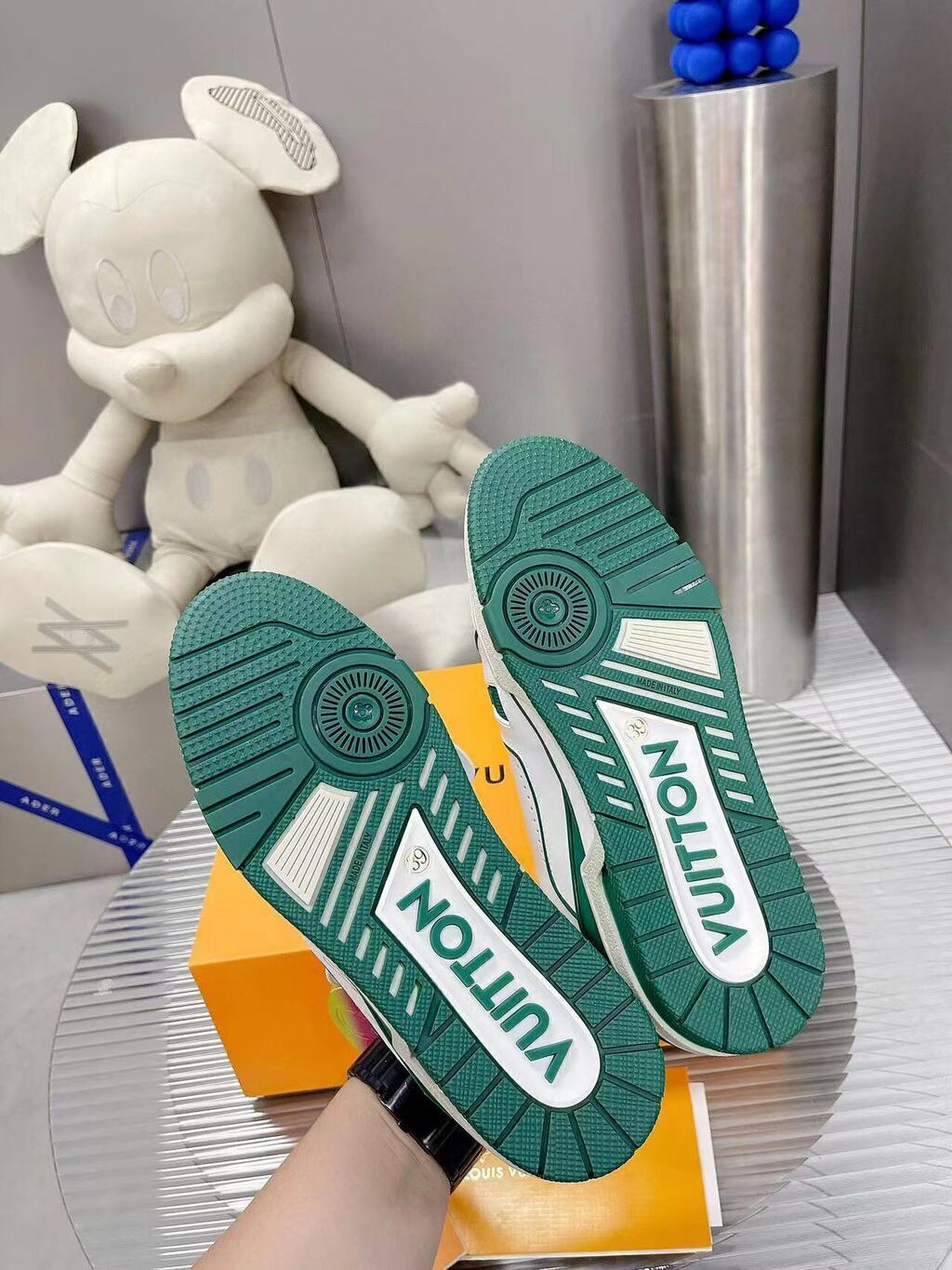Tênis Couro Branco Detalhe Verde