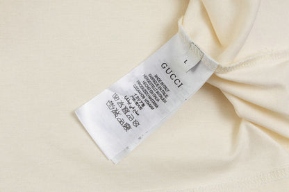 Camiseta Algodão Letras Entrelaçadas