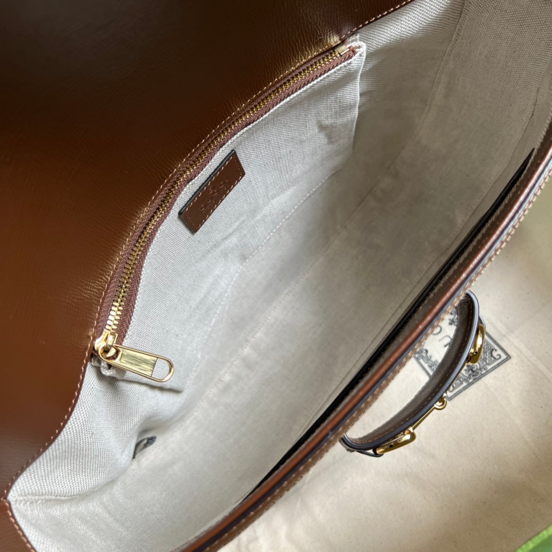 Bolsa Couro Marrom Fecho Metálico Ferradura