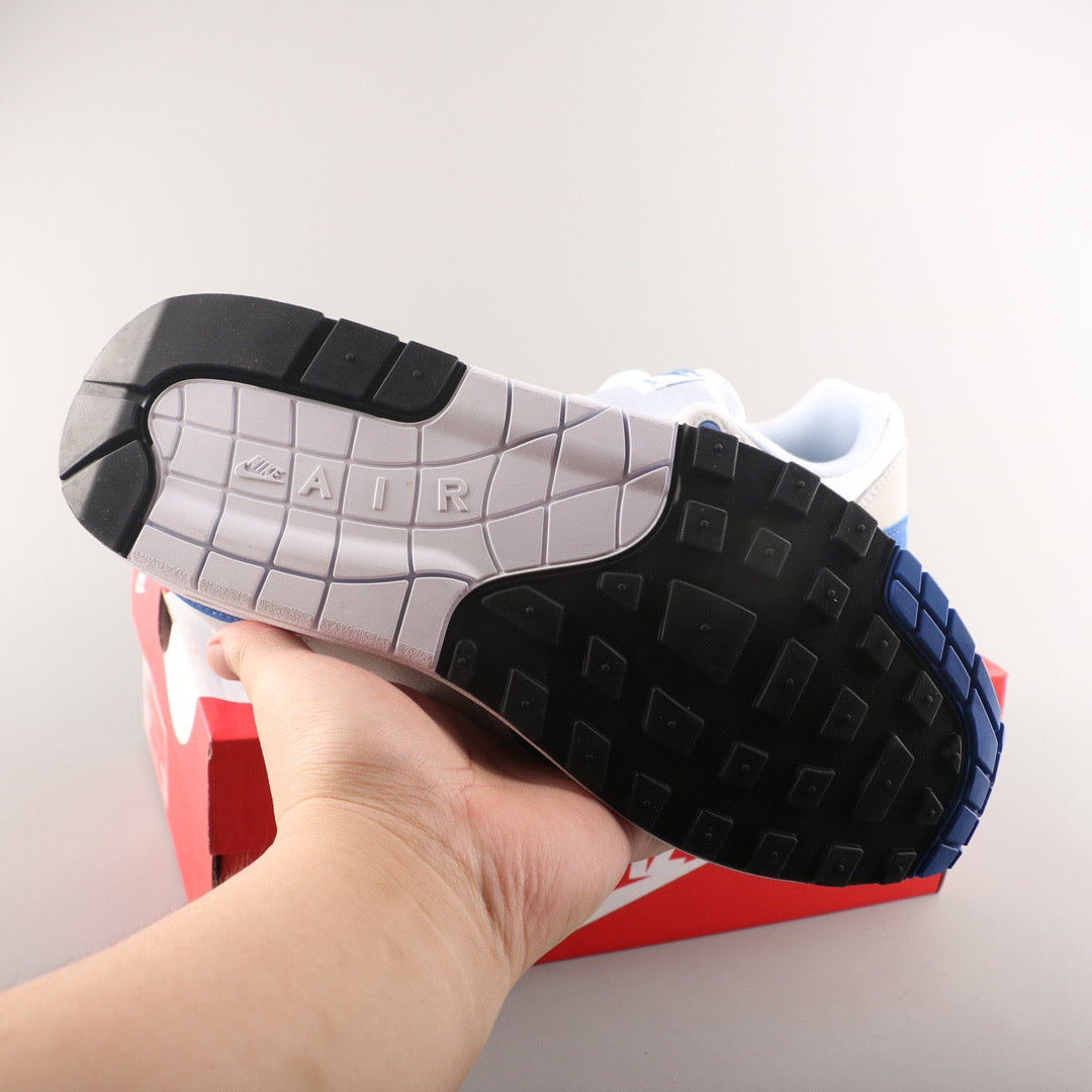 Tênis Runner Malha Azul Royal Detalhe Branco