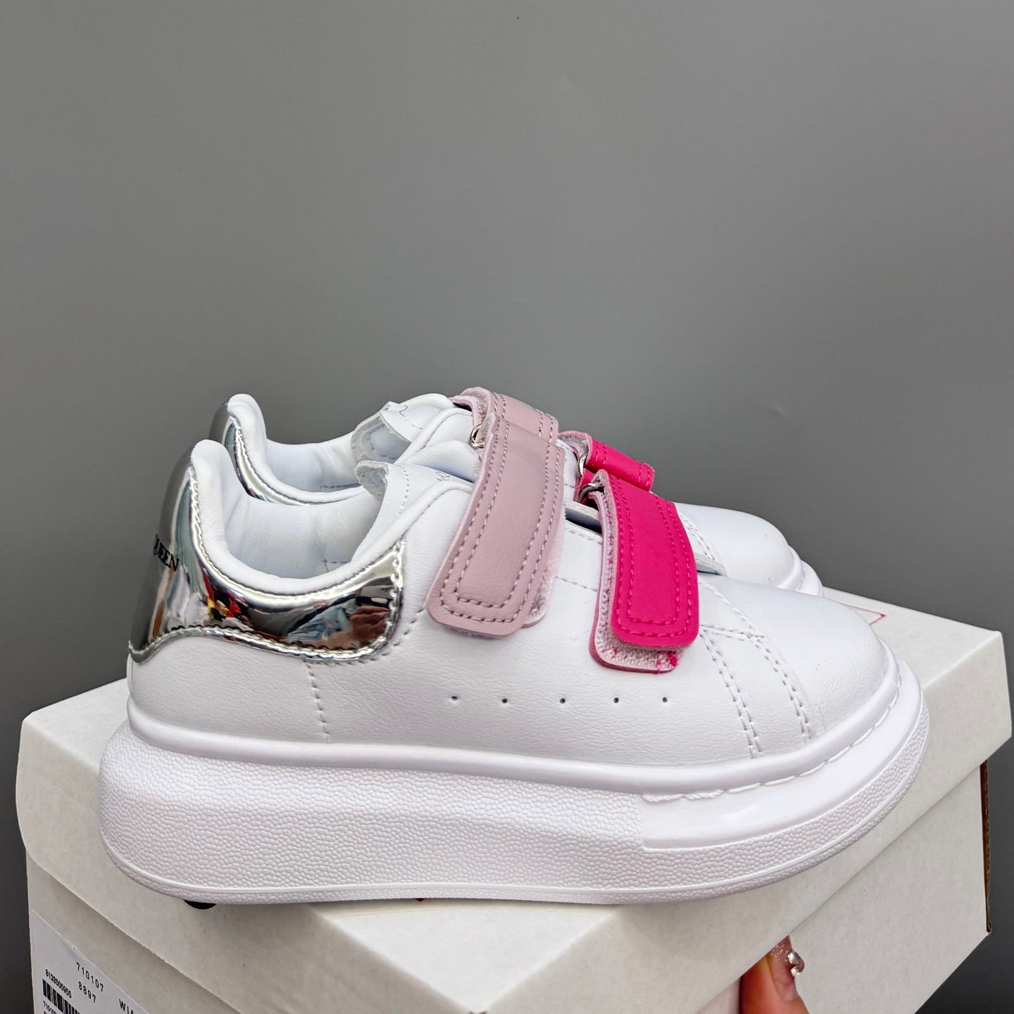 Tênis Couro Branco Detalhe Rosa Infantil
