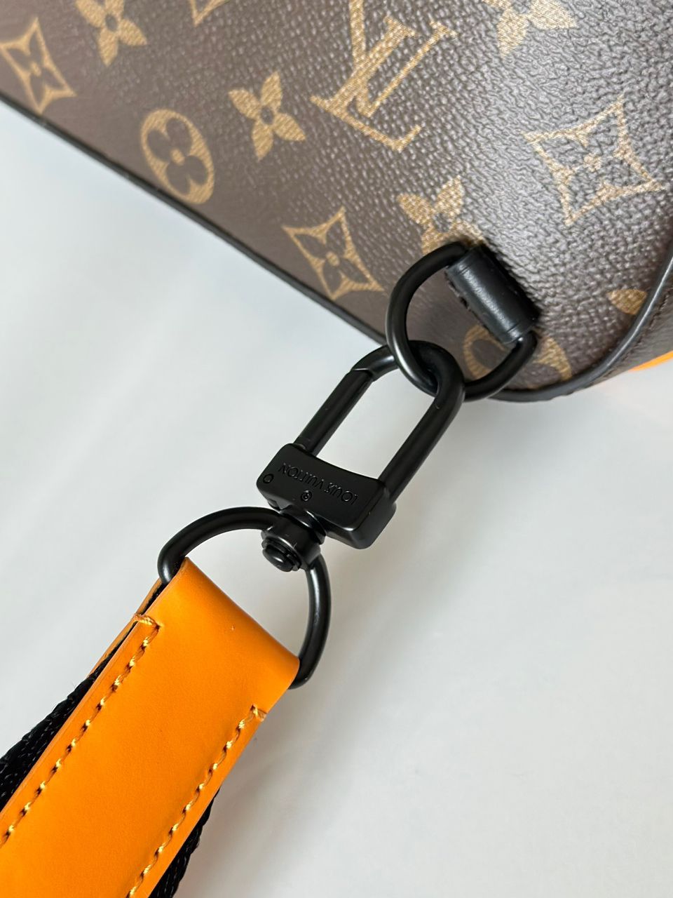 Bolsa Transversal Couro Estruturada