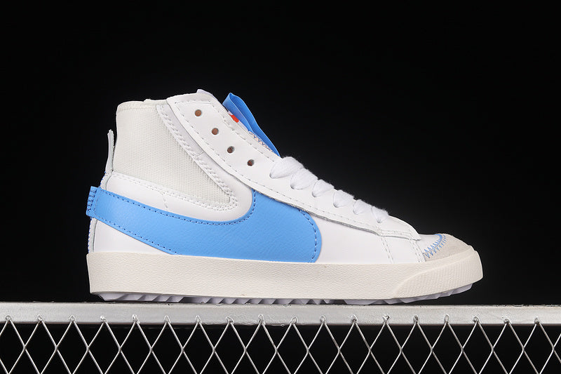 Tênis Cano Médio Couro Branco Detalhe Azul