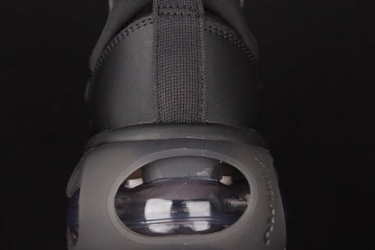 Tênis Runner Malha Preto Detalhes Brancos